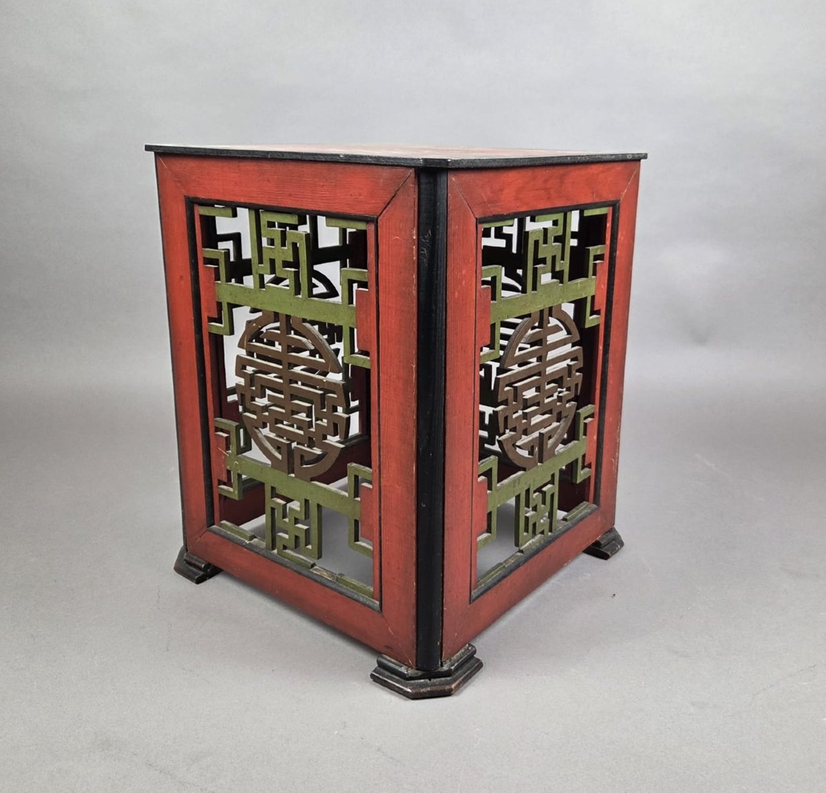 Small Side Table Made Of Polychrome, Openwork Wood, Asia, 20th Century-photo-3