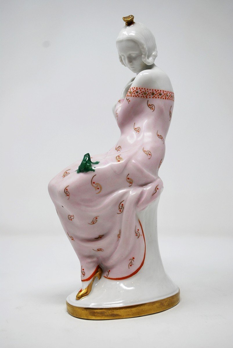 The Princess And The Frog - Porcelain From Taubenbach (thuringia)