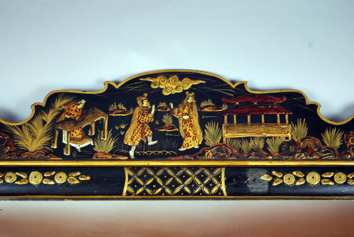 Lacquered Mirror With Chinese Decorations-photo-4