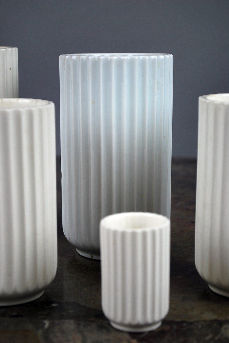 Lyngby, Lot De Vases En Porcelaine Blanche, Vers 1930-photo-1