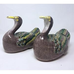 2 Canards En Porcelaine De Chine Polychrome, 19th