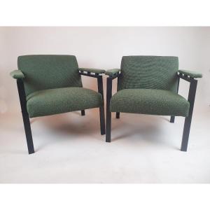 Paire de fauteuils en métal laqué noir et tissus vert, 1960