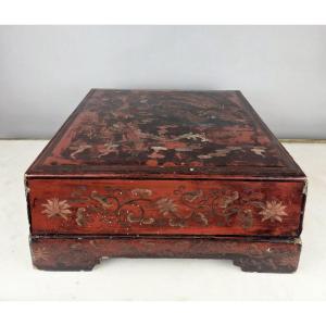 Coffret de mariage en bois laqué, Chine début 20th