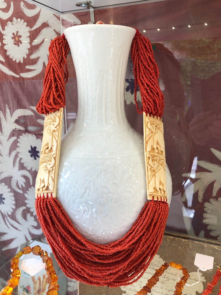 Red Coral Necklace With Elephants Circa 1930/40 -photo-1