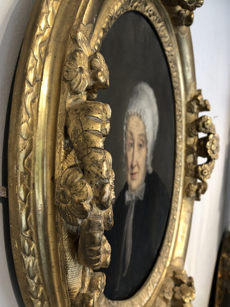"portrait Of A Woman With A Headdress" Gilded Wooden Frame, Early 18th Century -photo-1