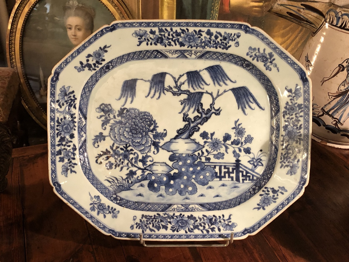 Large White-blue Chinese Porcelain Dish, 18th Century Qianlong -photo-5