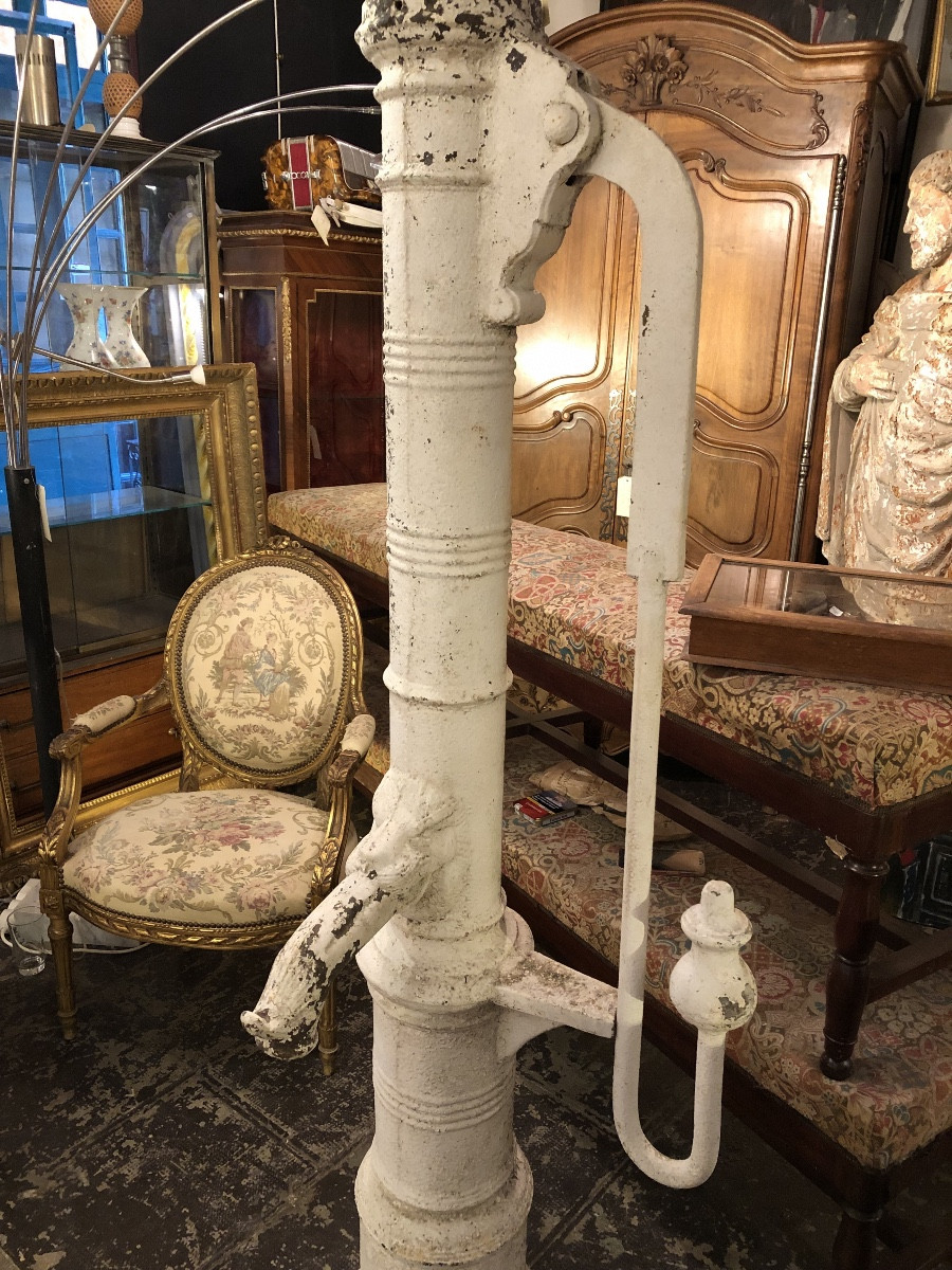 Importante Pompe à Eau en Fonte à décor de Mufle de Lion XIX ème -photo-3