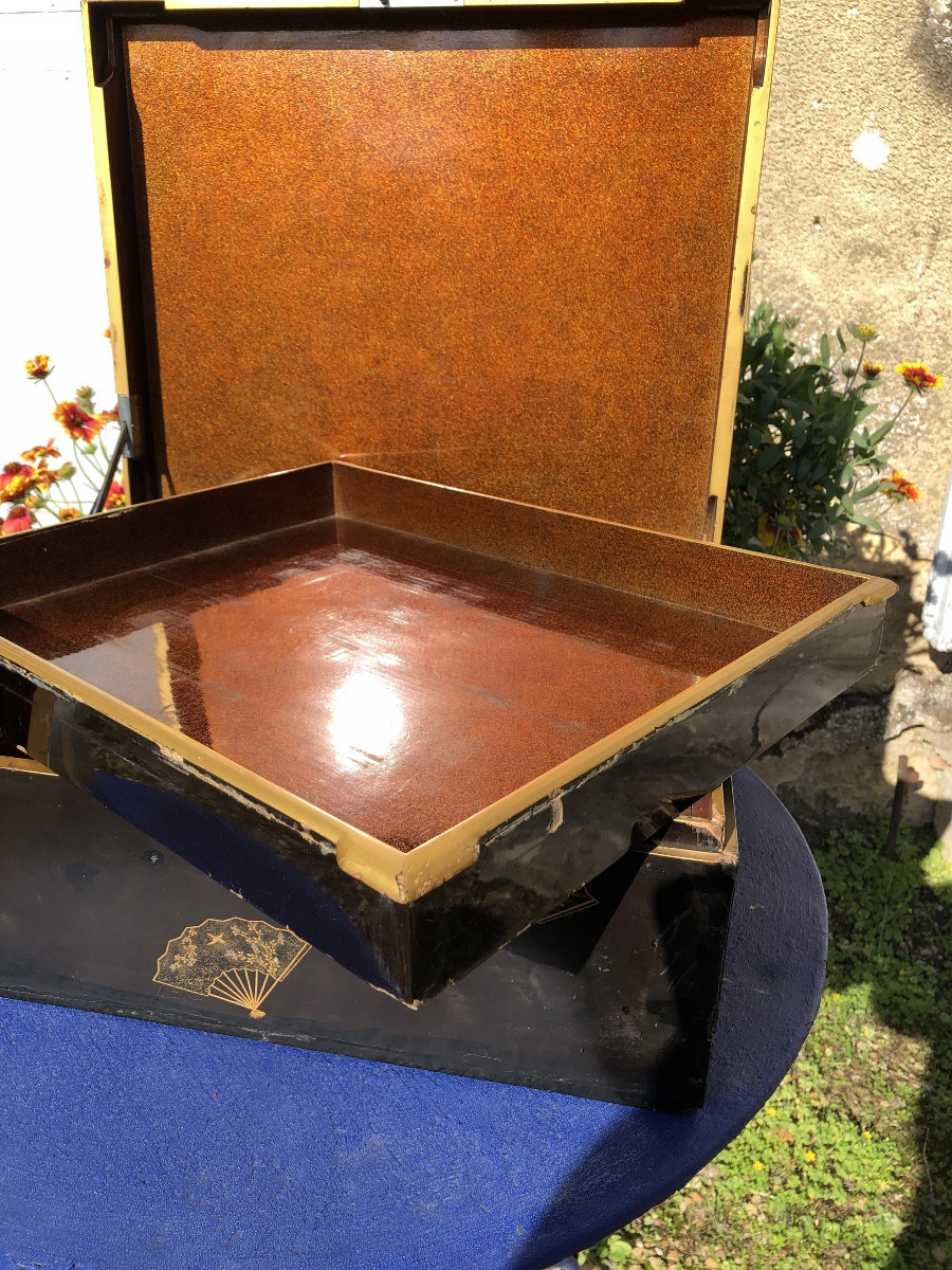 Lacquer Travel Box With Mount Fuji & Cranes Decor, Japan, 19th Century -photo-3