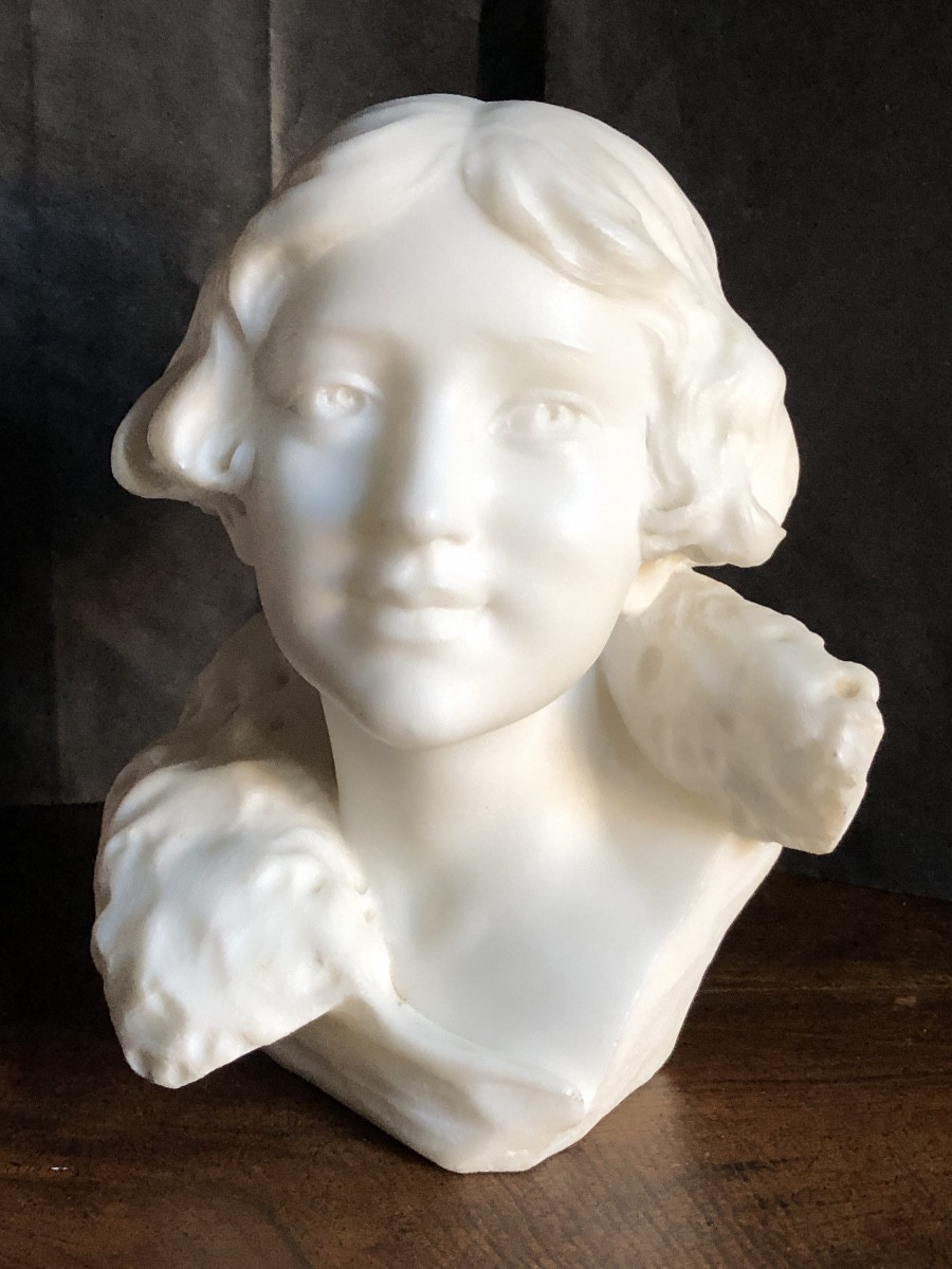 Alfredo MORELLI  XIX -XX ème « Jeune Beauté «  Buste en Marbre de Carrare Vers 1920/30
