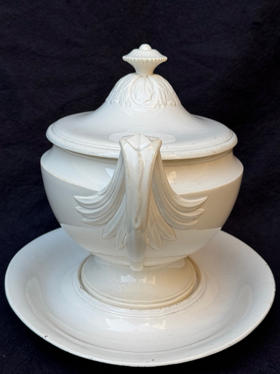 Soup Tureen & Display Piece, Circa 1820, Made Of Fine Creil Earthenware  -photo-2