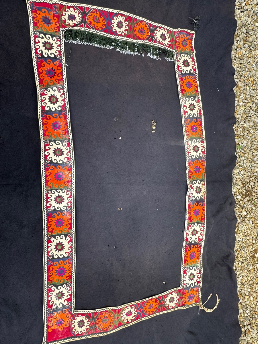 Portière SUZANI  UZBEK , Broderie Aux Grandes Guls fin XIX ème  vers 1900-photo-4