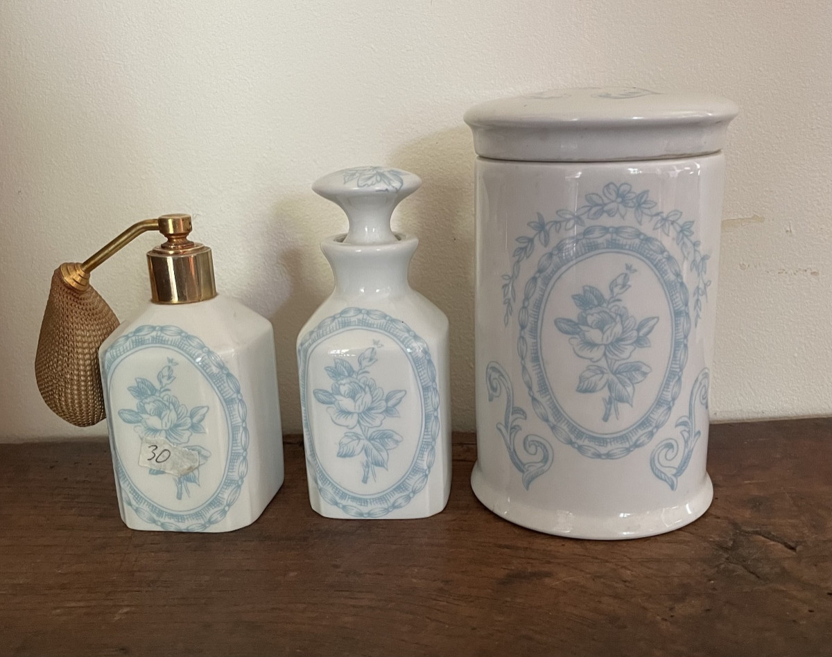Nécessaire de salle de bain 