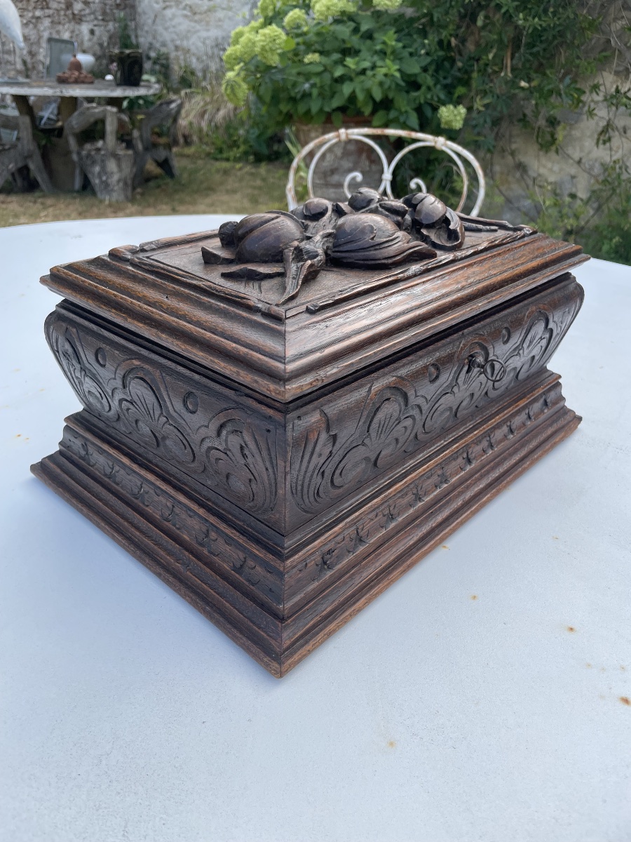 Coffret en chêne sculpté -photo-4