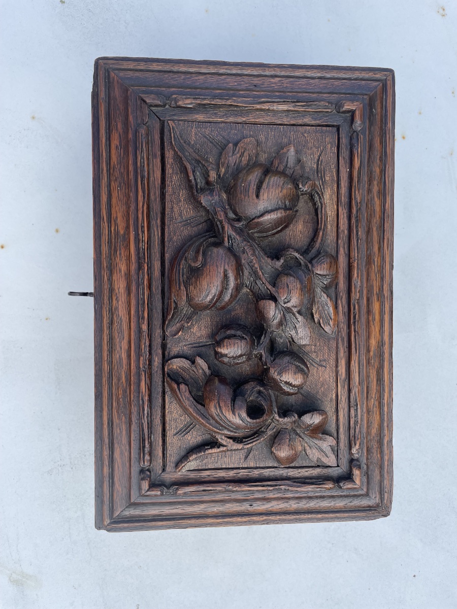 Coffret en chêne sculpté -photo-4