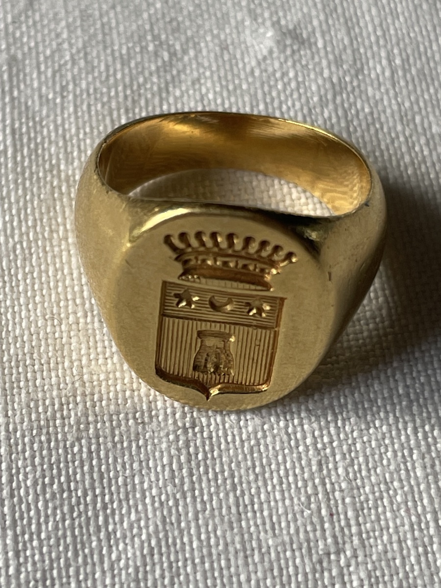 Gold Signet Ring -photo-3
