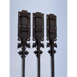 Wrought-iron Espagnolette Locks And Latches 