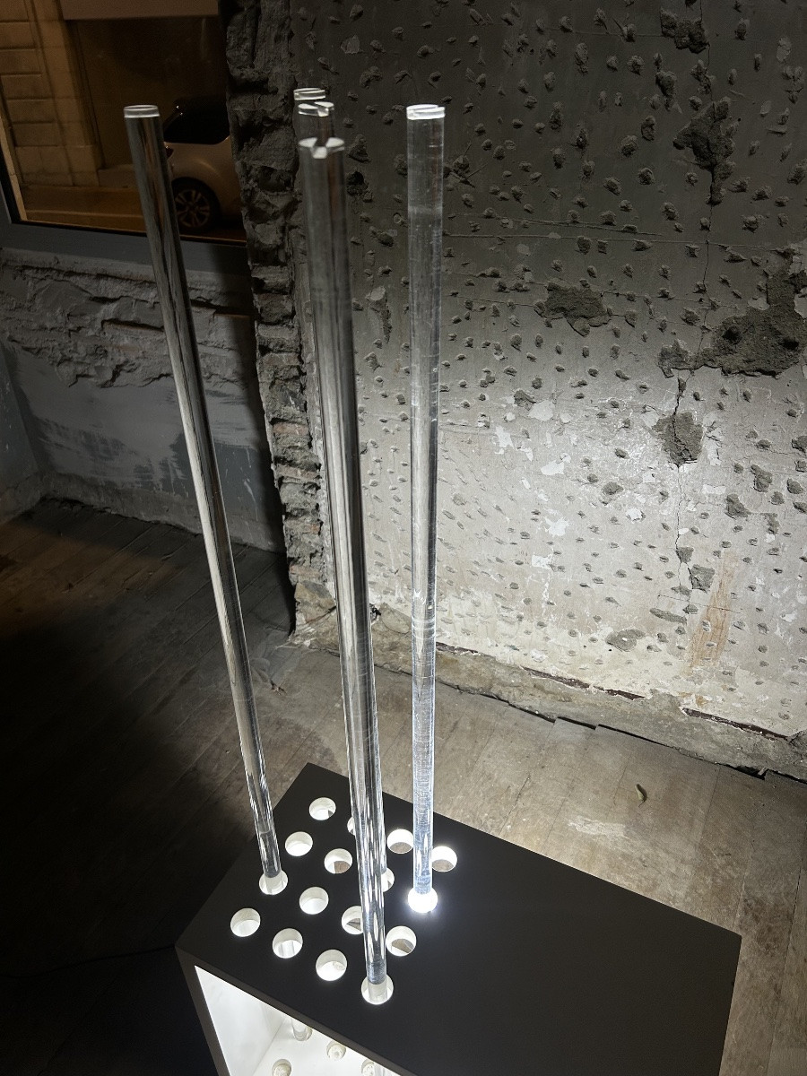 Sculpture: Illuminated Italian Coat Rack, 1970-photo-5