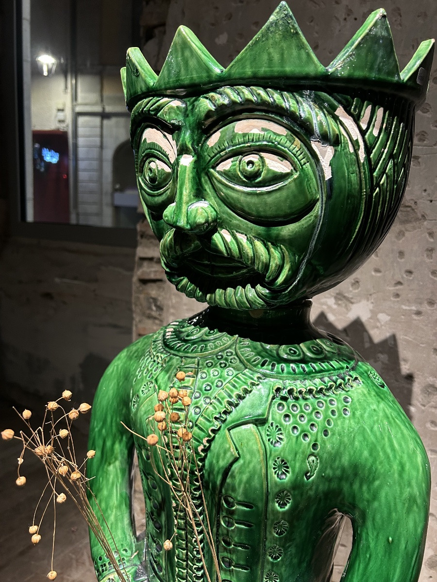 Roland Zobel - Grande sculpture en céramique d’un Roi-photo-3