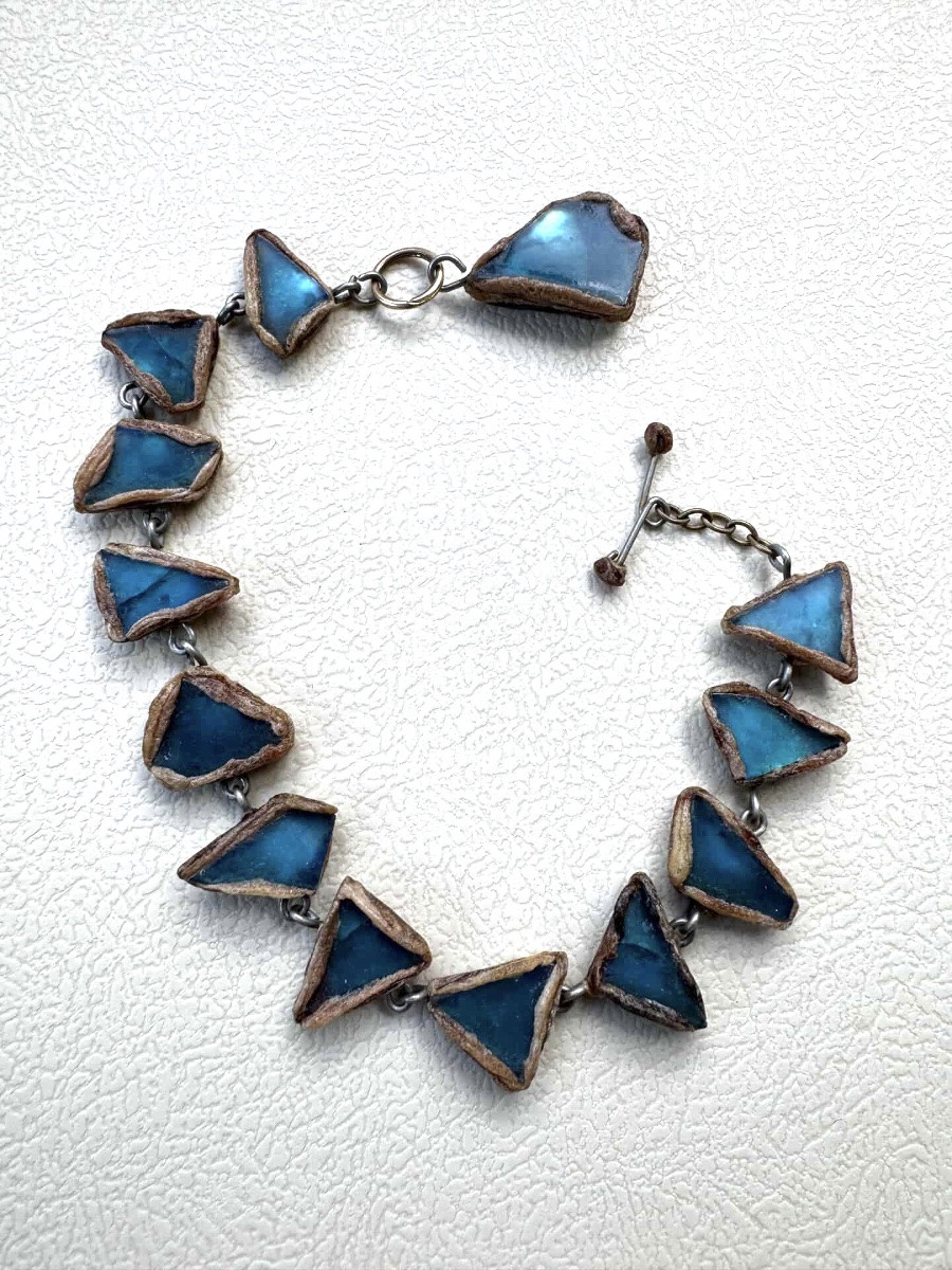 LINE VAUTRIN - BRACELET EN TALOSEL NOIR ET VERRES BLEU, 1960-photo-2
