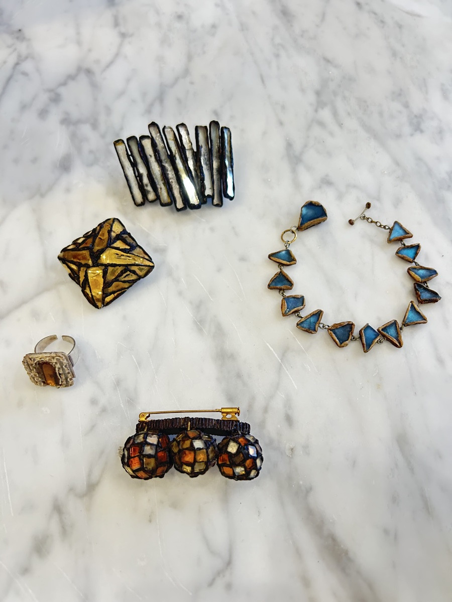 LINE VAUTRIN - BRACELET EN TALOSEL NOIR ET VERRES BLEU, 1960-photo-3
