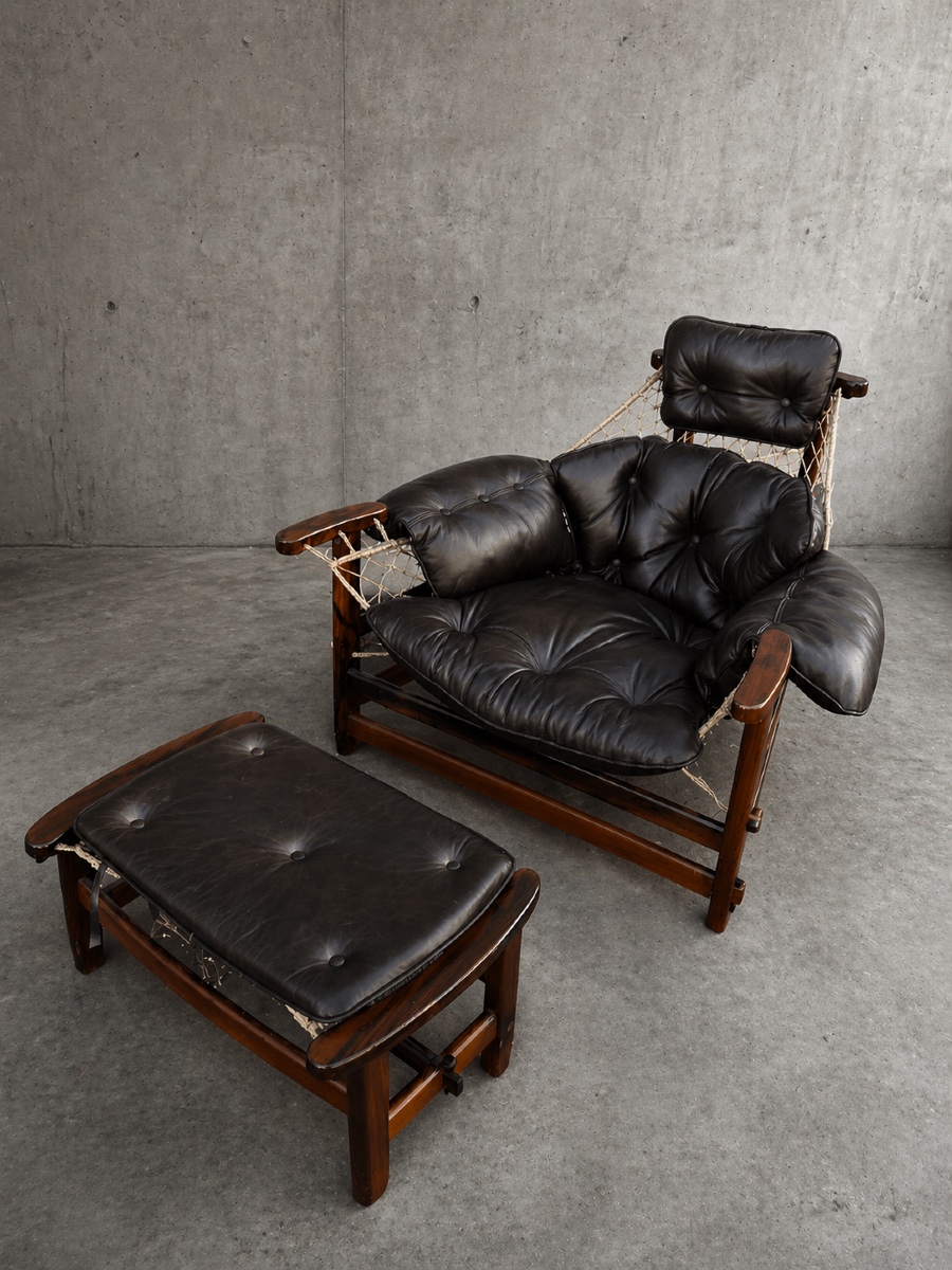 Jean Gillon -  Fauteuil et repose pieds « Janganda » 1968