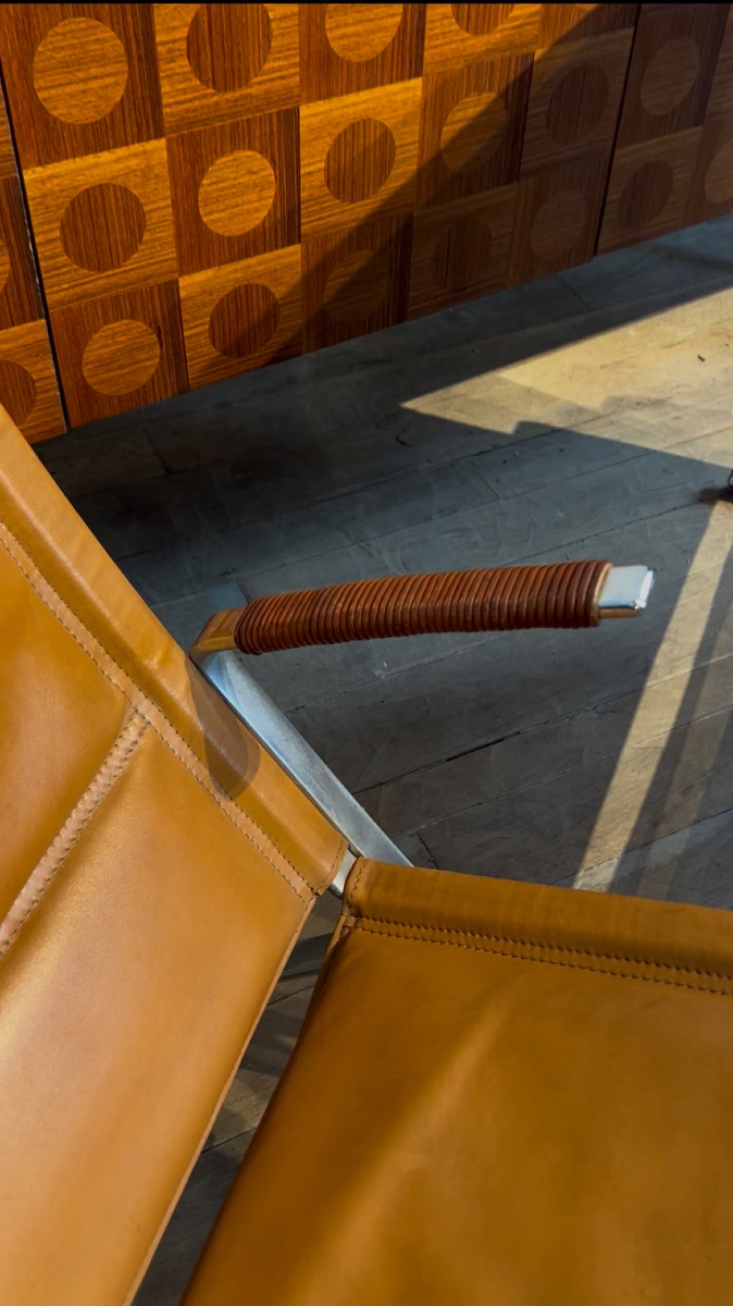 Fabricius & Kastholm - Paire de Fauteuils F82 en cuir fauve, circa 1960-photo-2