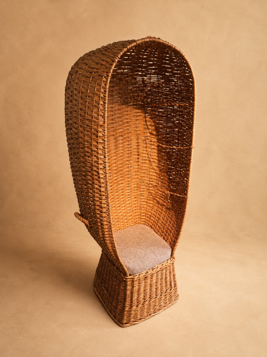 Vintage Outdoor Beach Chair Made Of Woven Rattan -photo-2