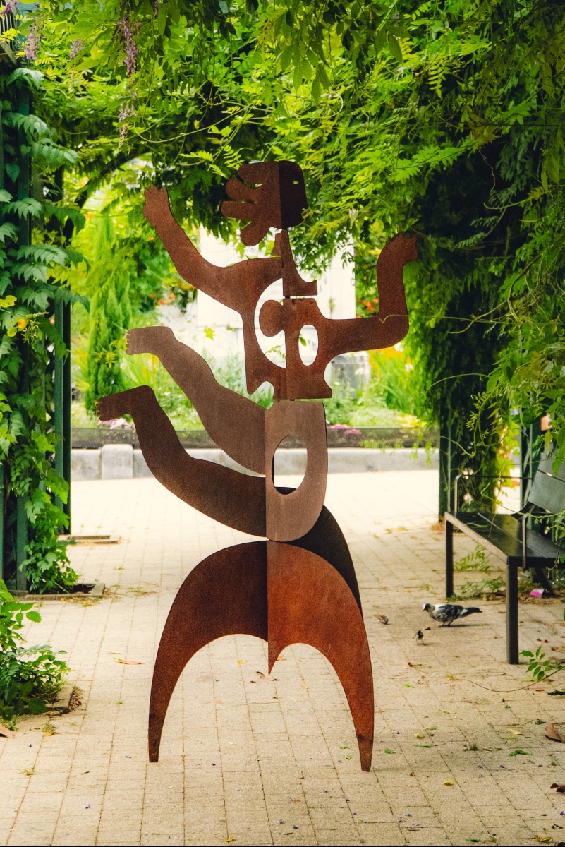 Antonine De Saint Pierre  - Large Sculpture Titled “eva” Made Of Oxidized Steel -photo-4
