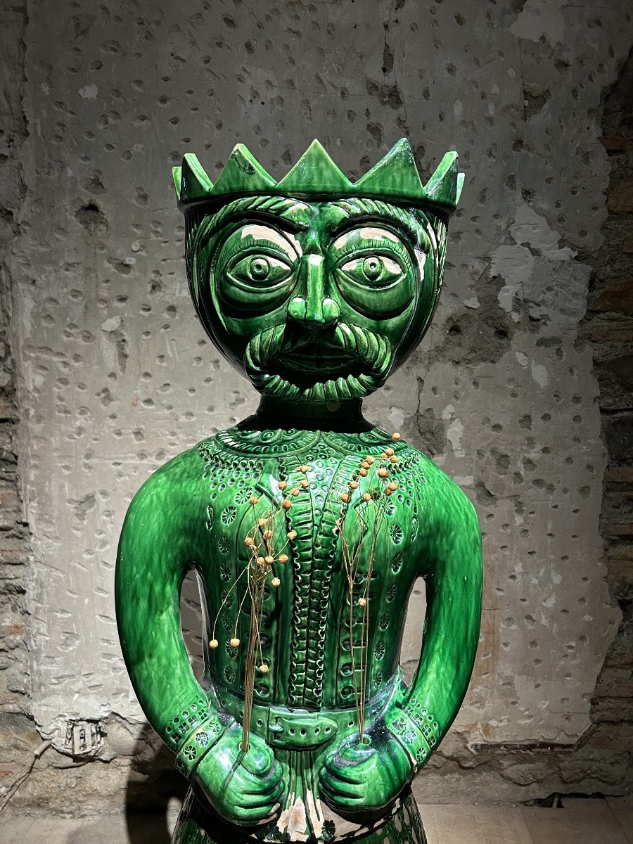 Roland Zobel - Large Ceramic Sculpture Of A King-photo-3