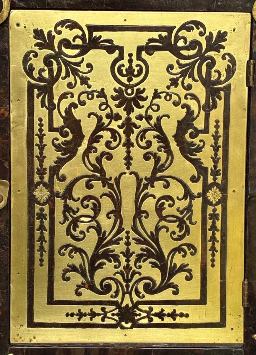 Cartel d'alcove en écaille brune signé THURET, Paris vers 1700-photo-1