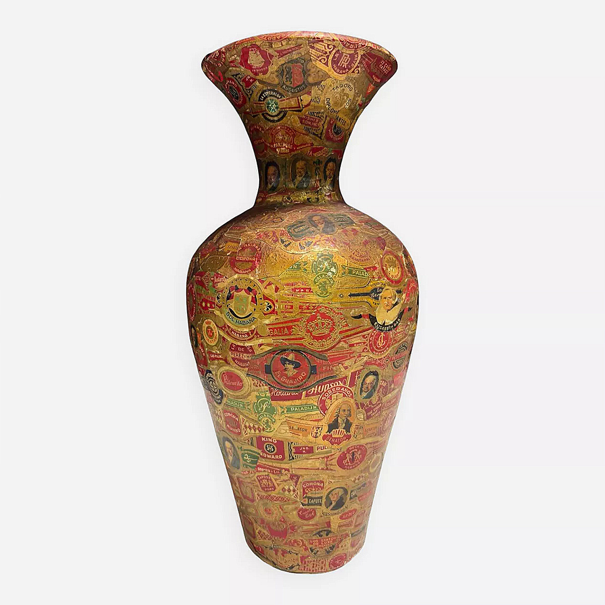 Vase à décors de Bagues de Cigares Art Populaire vers 1900 