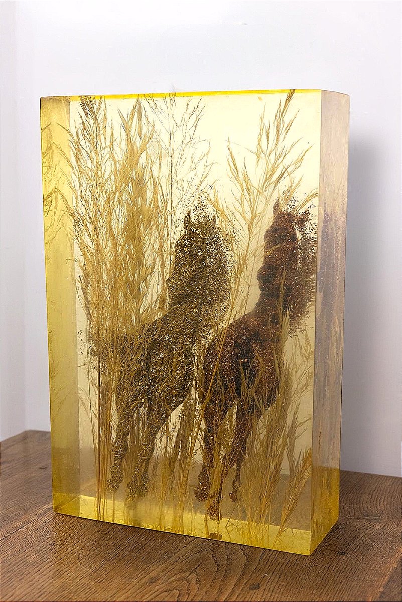 Resin Sculpture With Inclusions – Two Horses At A Gallop – Pierre Giraudon (circa 1970)-photo-4