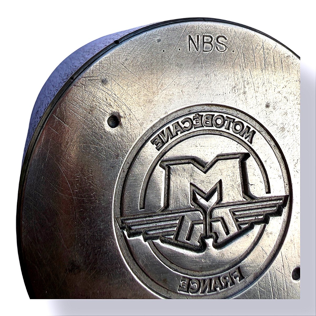 Ensemble de Matrices de Presse Industrielle pour Badges Motobécane - France - Vers 1950-photo-4