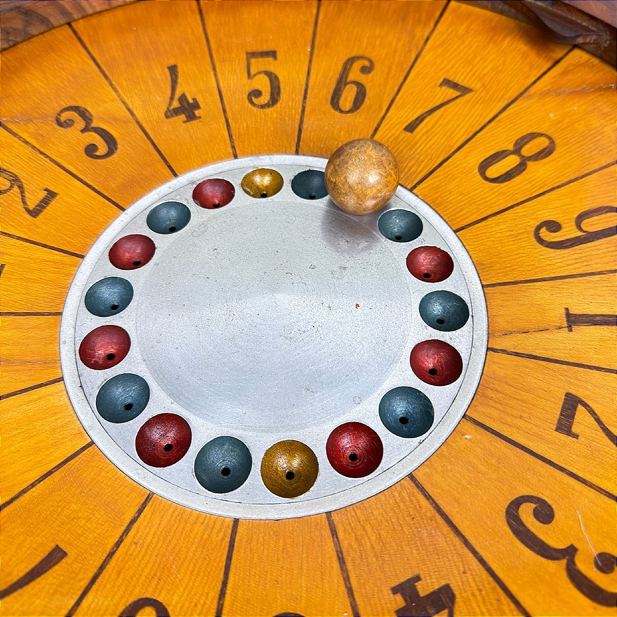 French Roulette, A Casino Or Counter Ball Game In Walnut And Marquetry - Circa 1900-photo-3