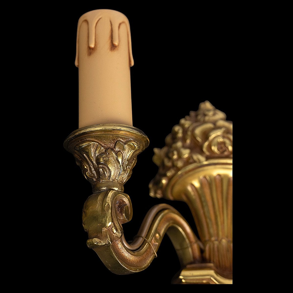 Pair Of Gilt Bronze Wall Sconces With Bouquets Of Roses - Louis XVI Style - 19th Century-photo-2
