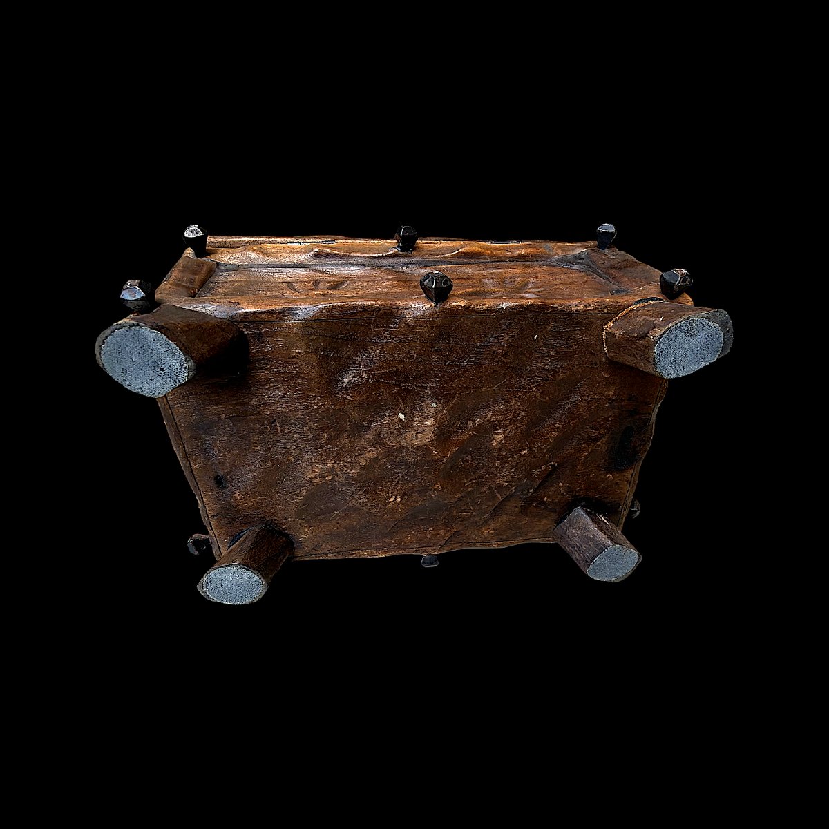 Medieval Style Carved Wooden Set - Studded Box & Two Candlesticks - Folk Art-photo-3