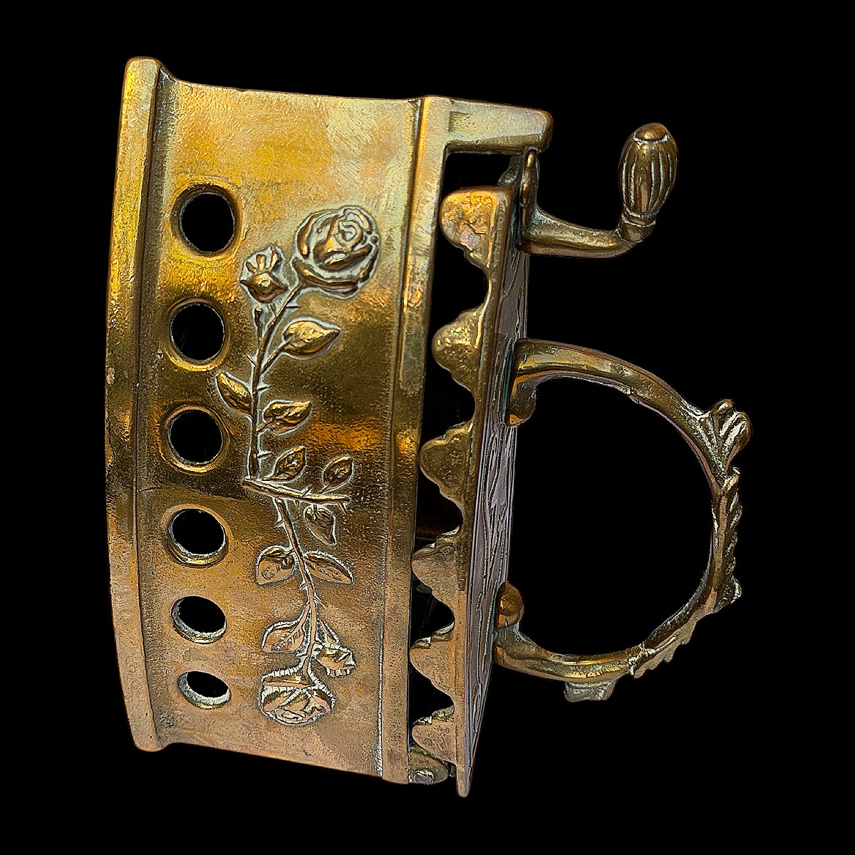 Fer à repasser de Collection en laiton ciselé à décor aux Roses et Étoile - Époque XIXe siècle-photo-4