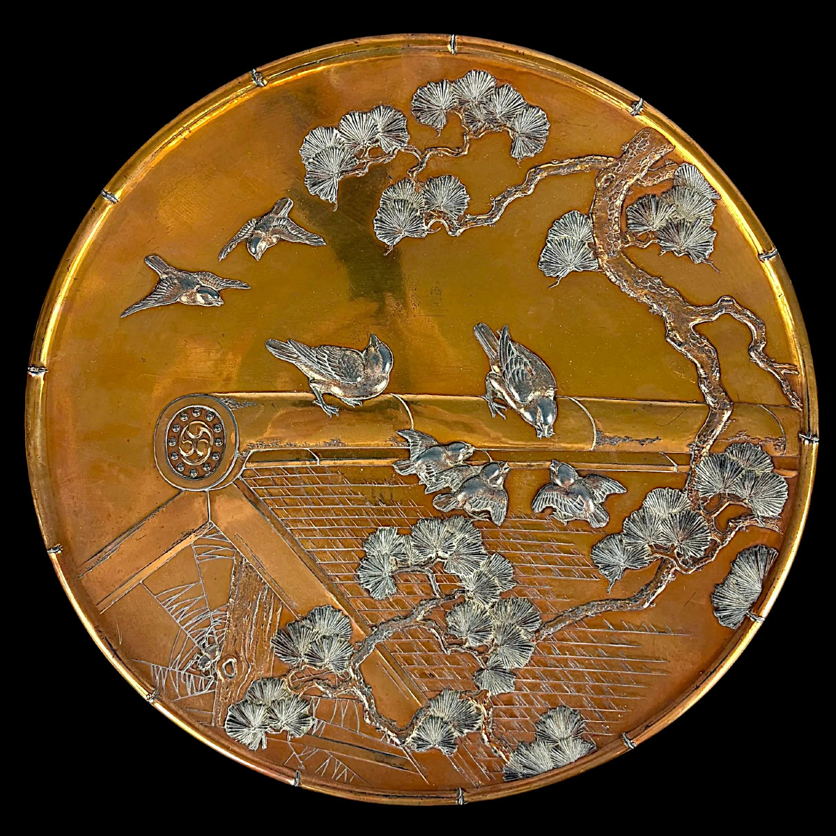 Bronze Dish Japan Meiji Period (1868-1912) Chidori Decoration - Signed Tadatsugu - Diam 37 Cm