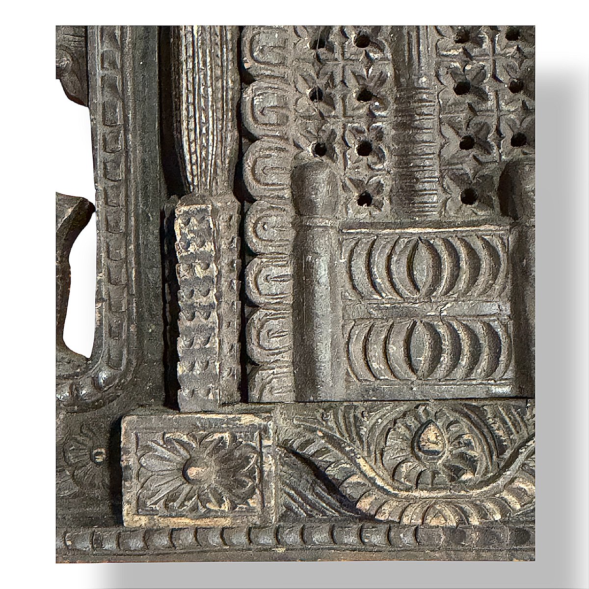 Indo-nepalese Carved Wood Architectural Element With Dragons And Arch - 19th Century-photo-2