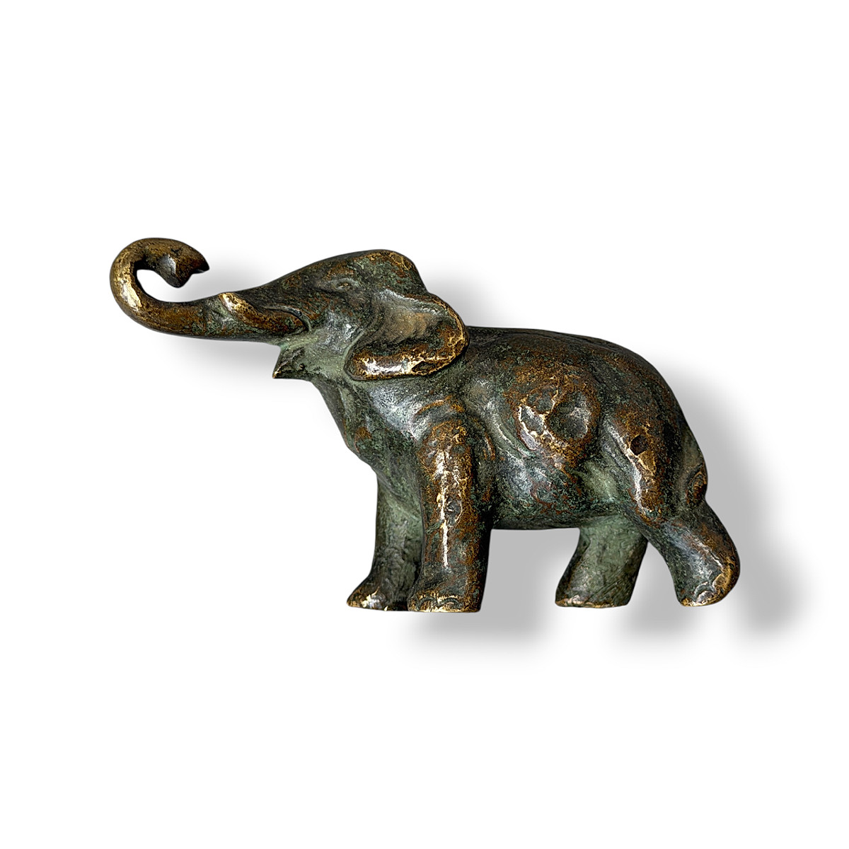 Éléphant à la trompe levée - Bronze massif patiné - Fin XIXe/Début XXème siècle - Longueur 7 cm
