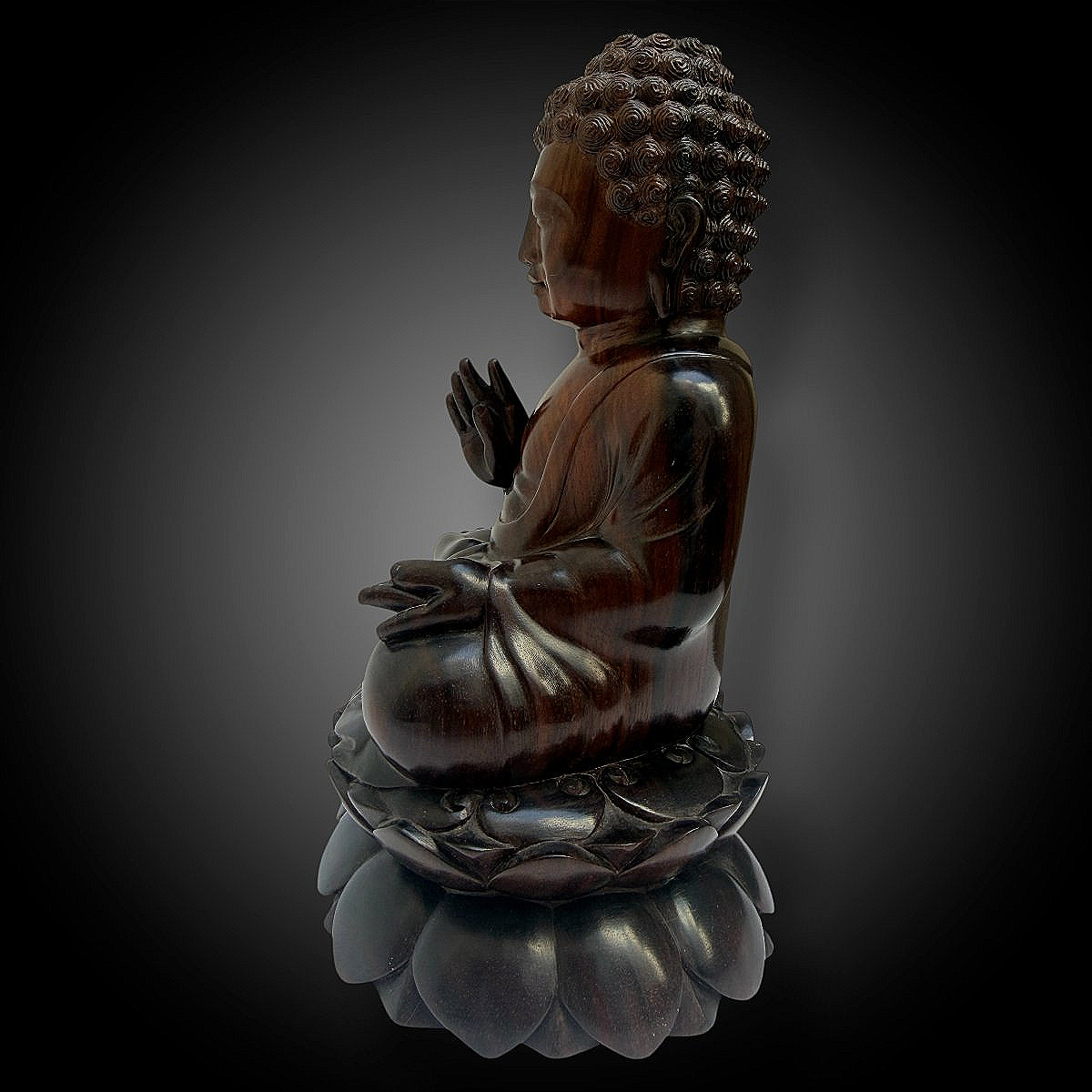 Statue de Bouddha en bois de palissandre sculpté provenant de la Njana Tilem Gallery à Bali-photo-3