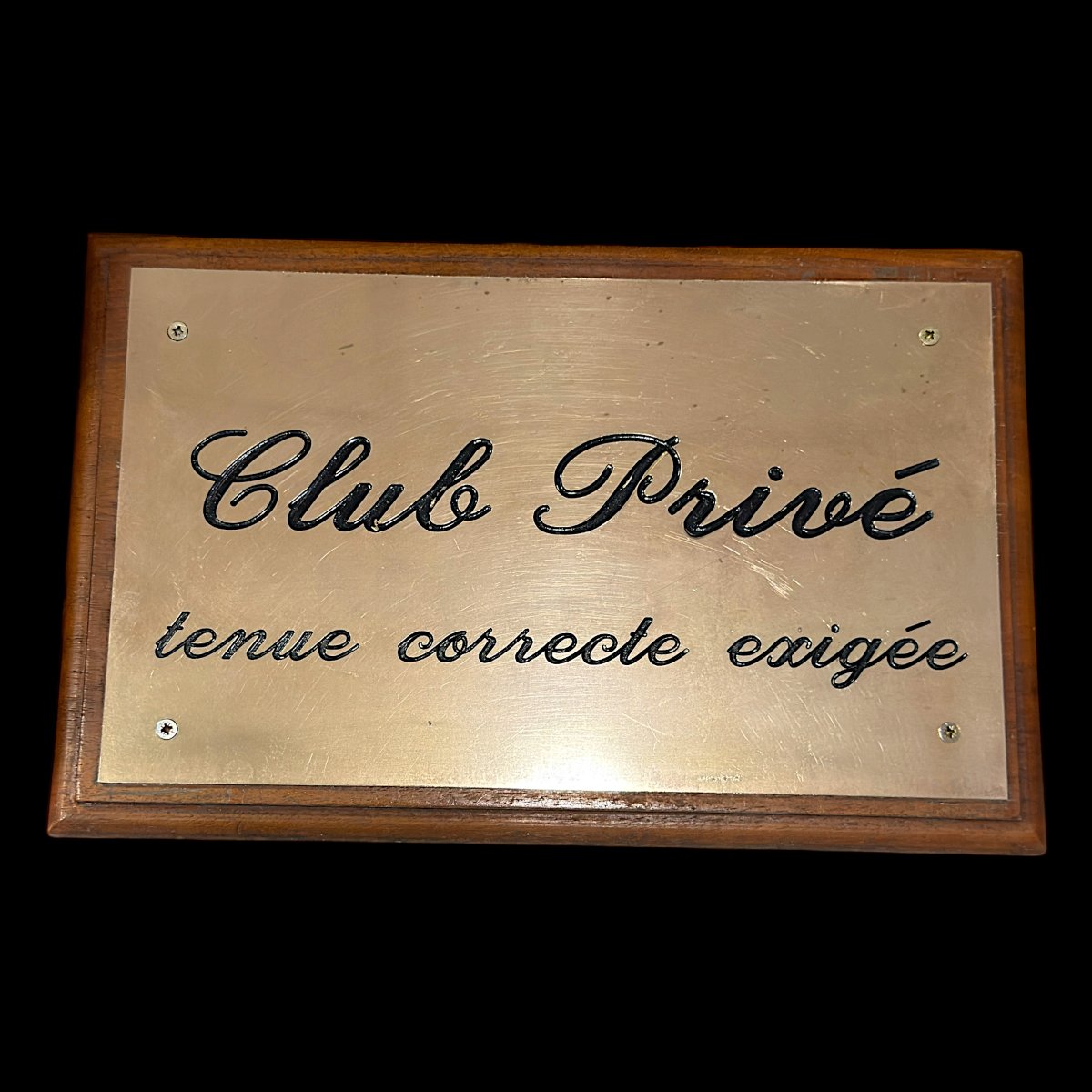 Plaque CLUB PRIVÉ en laiton et support mural en bois - France - Milieu XXe siècle (vers 1950)