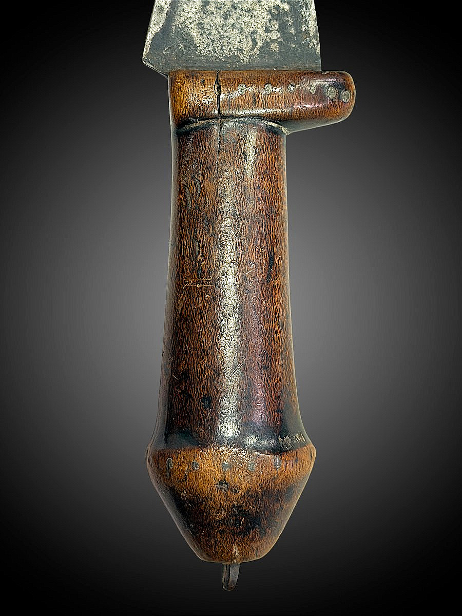 Épée de Type Faucille en bois et fer forgé - Gbaya, Congo – Arts Premiers - Ethnographie-photo-3