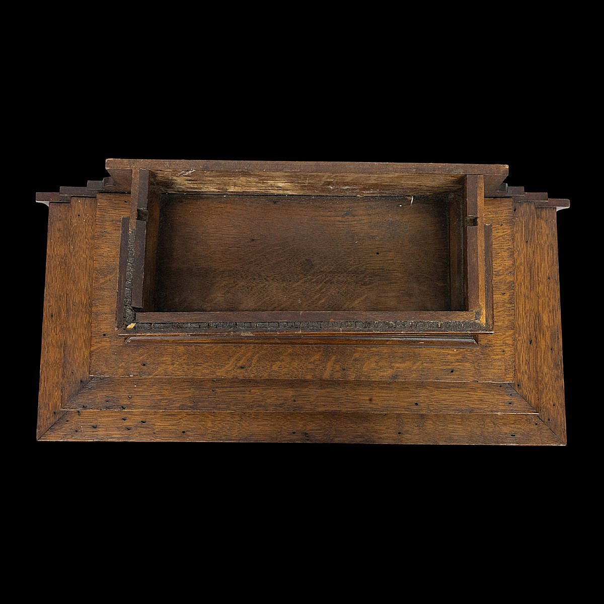 Socle d'Autel Néogothique en Chêne Sculpté daté 1897 et signé - Zéphirin Jacob Odere - France -photo-4