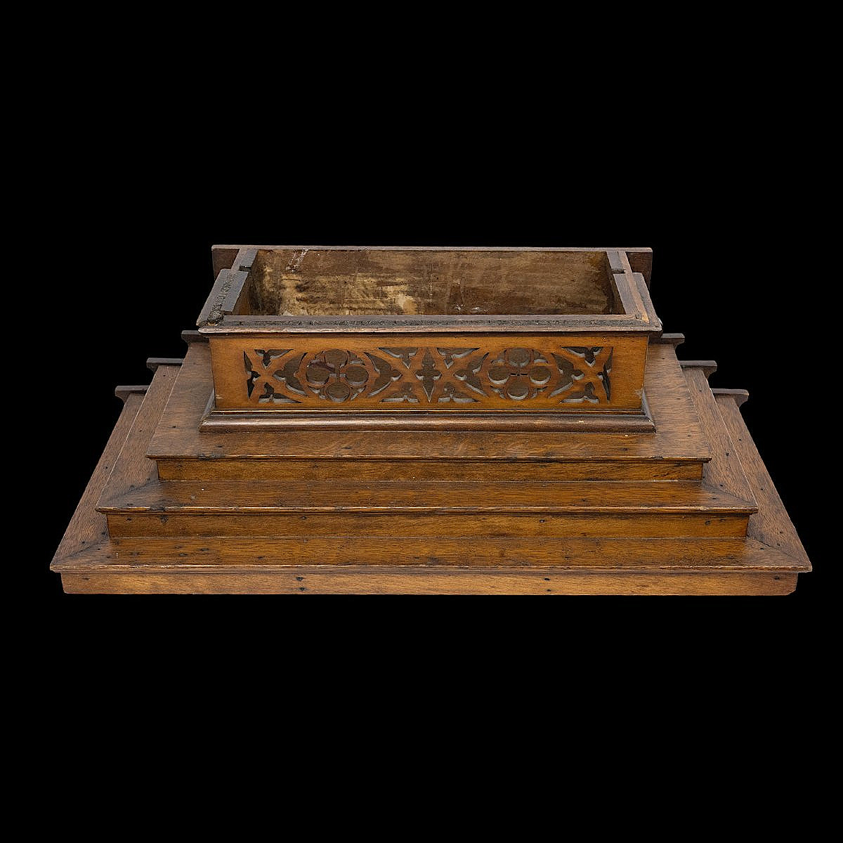Socle d'Autel Néogothique en Chêne Sculpté daté 1897 et signé - Zéphirin Jacob Odere - France 