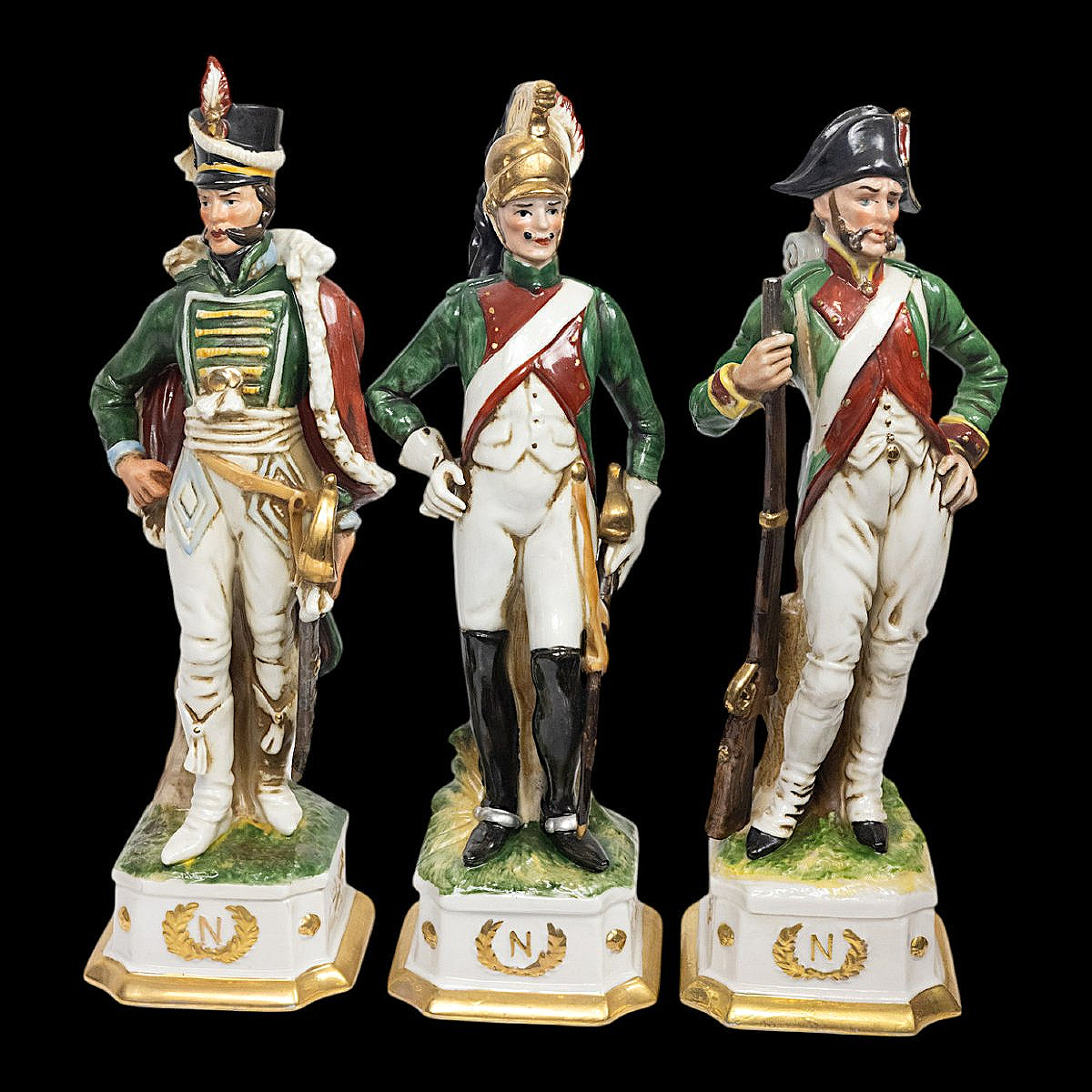 Ensemble de 16 Soldats Napoléoniens en Porcelaine - Dans le goût Capodimonte - XXe siècle-photo-2