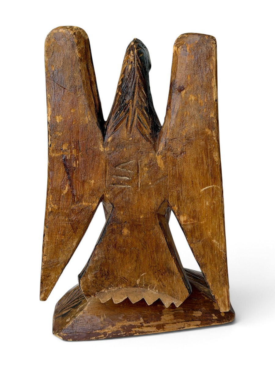 Aigle en bois sculpté aux ailes déployées sur son socle amovible - Art populaire - Hauteur 29cm-photo-4