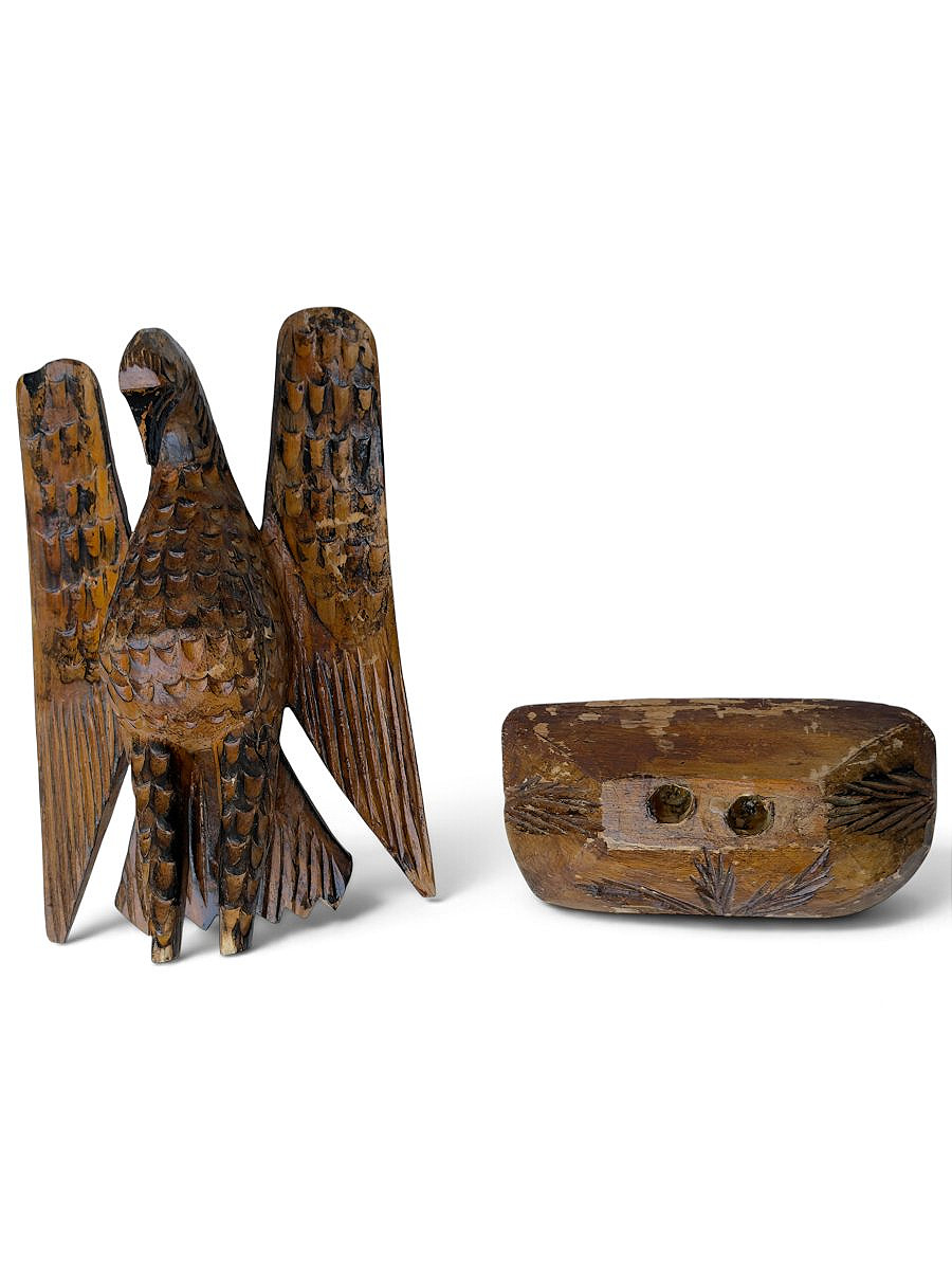 Aigle en bois sculpté aux ailes déployées sur son socle amovible - Art populaire - Hauteur 29cm-photo-2