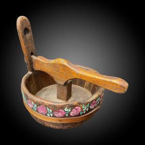Painted Wooden Lever-operated Nutcracker With Floral Design - Folk Art - Late 19th Century - Collection