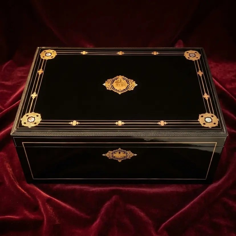 Large Shawl Chest With Boulle Marquetry, Signed "th."; From The Napoleonic III Period (napoleon III)